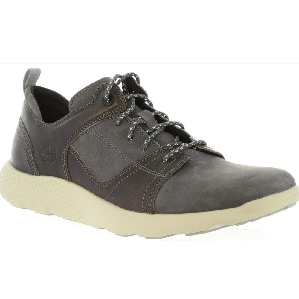 Timberland Men’s FLYROAM Leather Sneakers